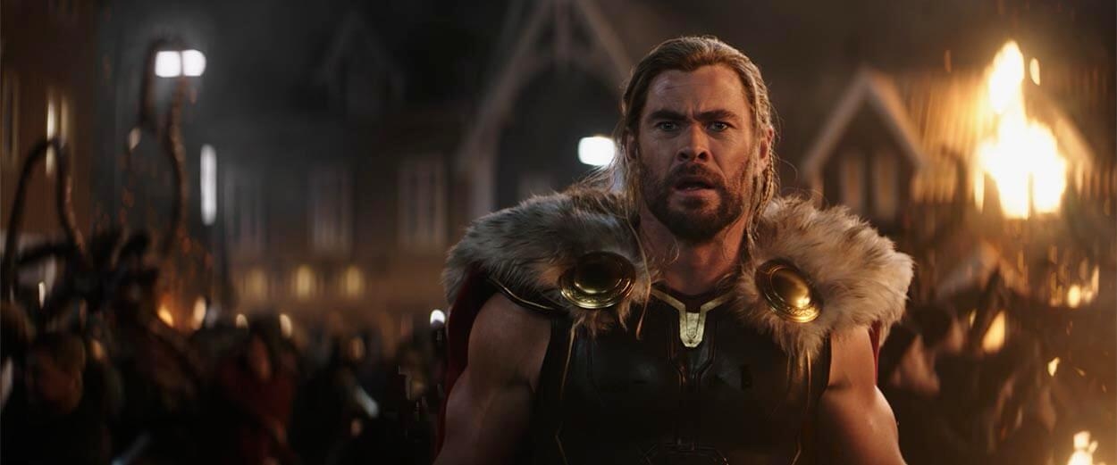 Thor: How Marvel's Hero Differs From the Thunder God of Mythology image