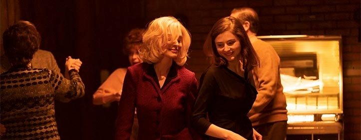 In Eileen, Anne Hathaway and Thomasin McKenzie Are a Twisted Pair image